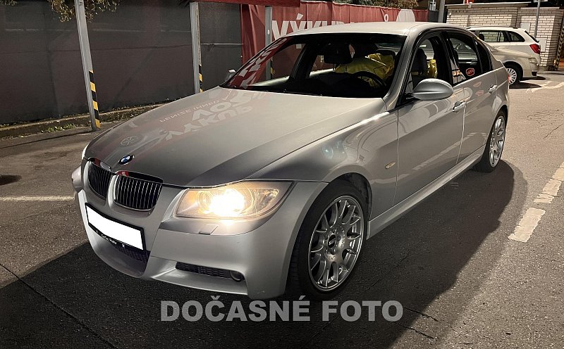 BMW Řada 3 3.0 i 