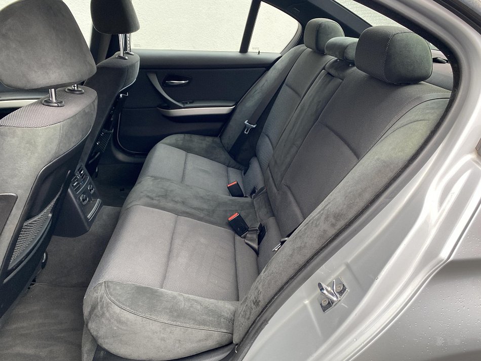 BMW Řada 3 3.0 i  335XD