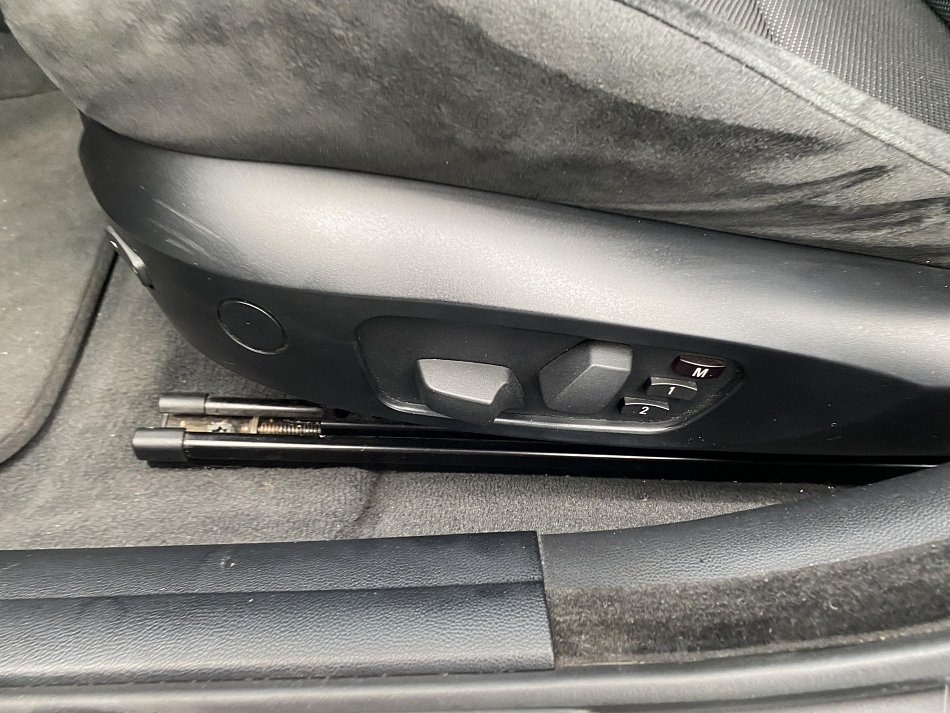 BMW Řada 3 3.0 i  335XD