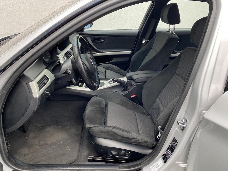 BMW Řada 3 3.0 i  335XD