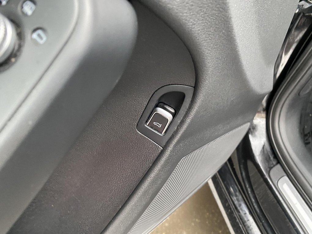 Audi A4 2.0 TDi S-line quattro