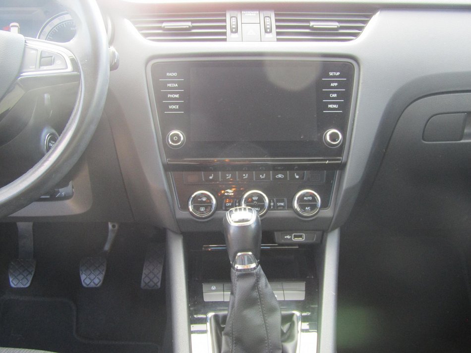 Škoda Octavia III 1.5 TSi 