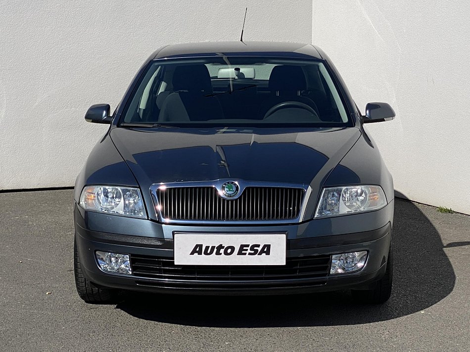 Škoda Octavia II 1.6 MPi Ambiente