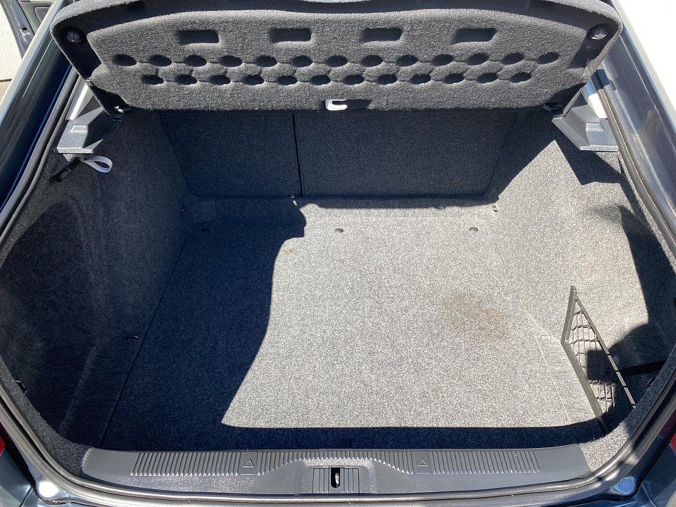 Škoda Octavia II 1.6 MPi Ambiente