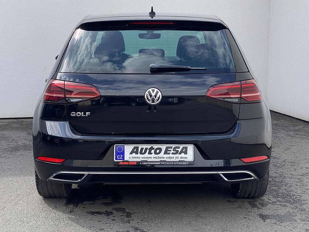 Volkswagen Golf 1.5 TSi 