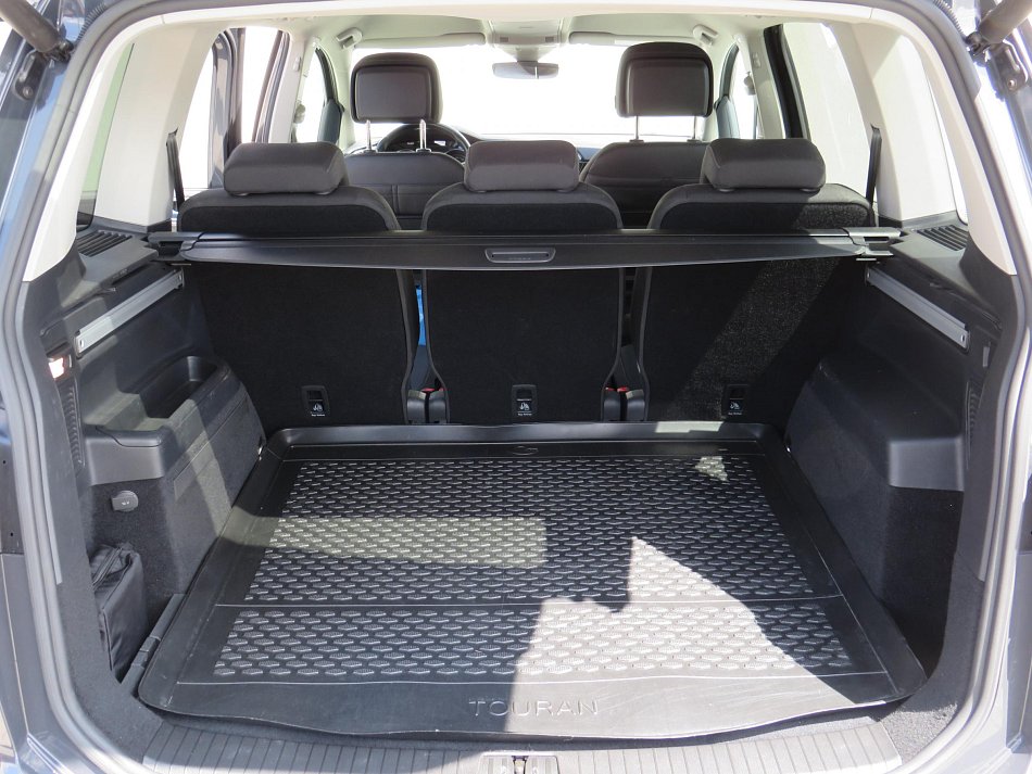 Volkswagen Touran 2.0TDi 