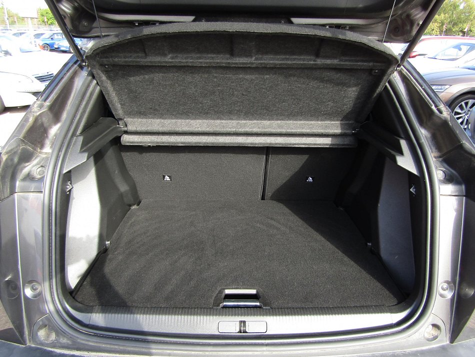 Peugeot 2008 1.2 PT Style