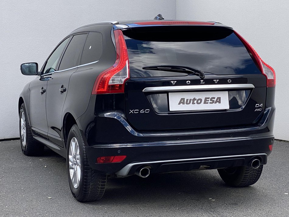 Volvo XC60 2.4 D4 R-design AWD