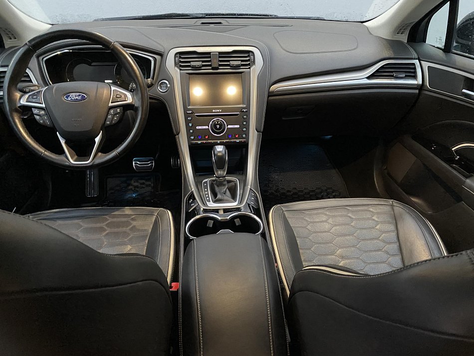 Ford Mondeo 2.0 TDCi Vignale 4x4