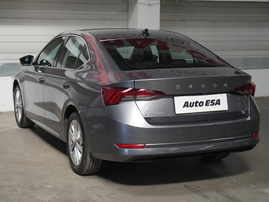 Škoda Octavia IV 1.5 TSI 