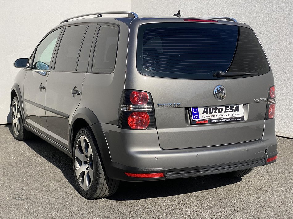Volkswagen Touran 2.0 TDi CROSS