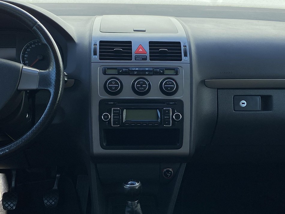 Volkswagen Touran 2.0 TDi CROSS