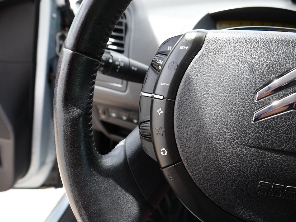 Citroën C4 1.6 i 