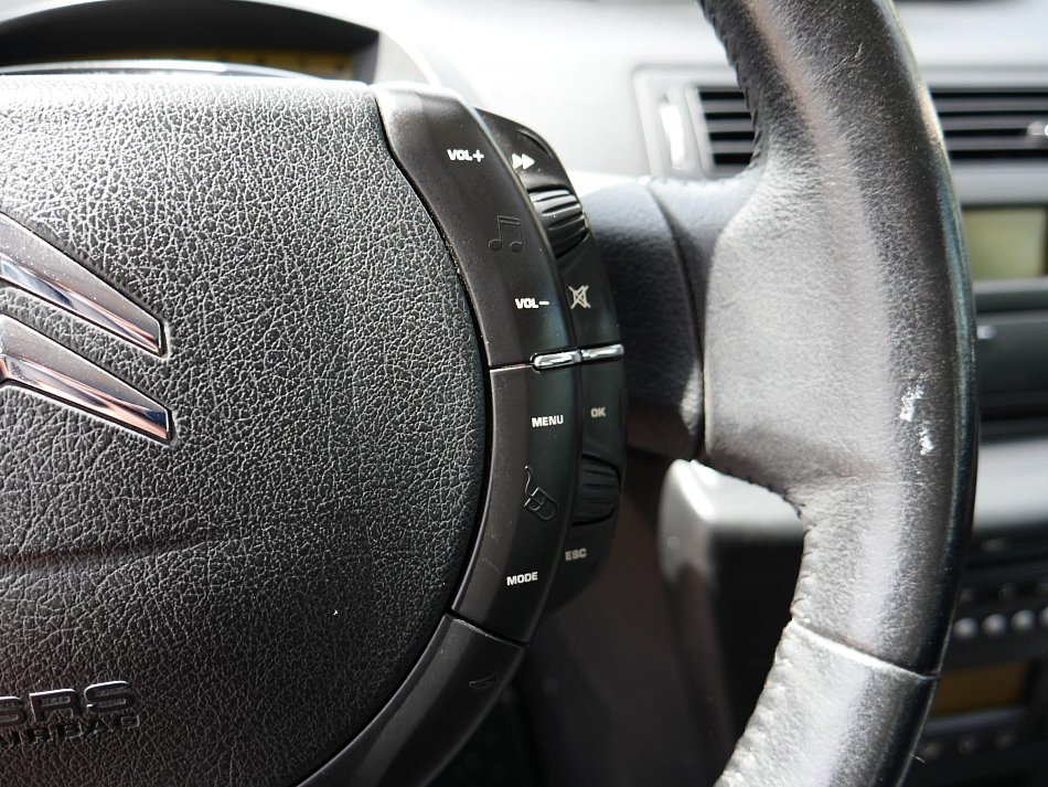 Citroën C4 1.6 i 
