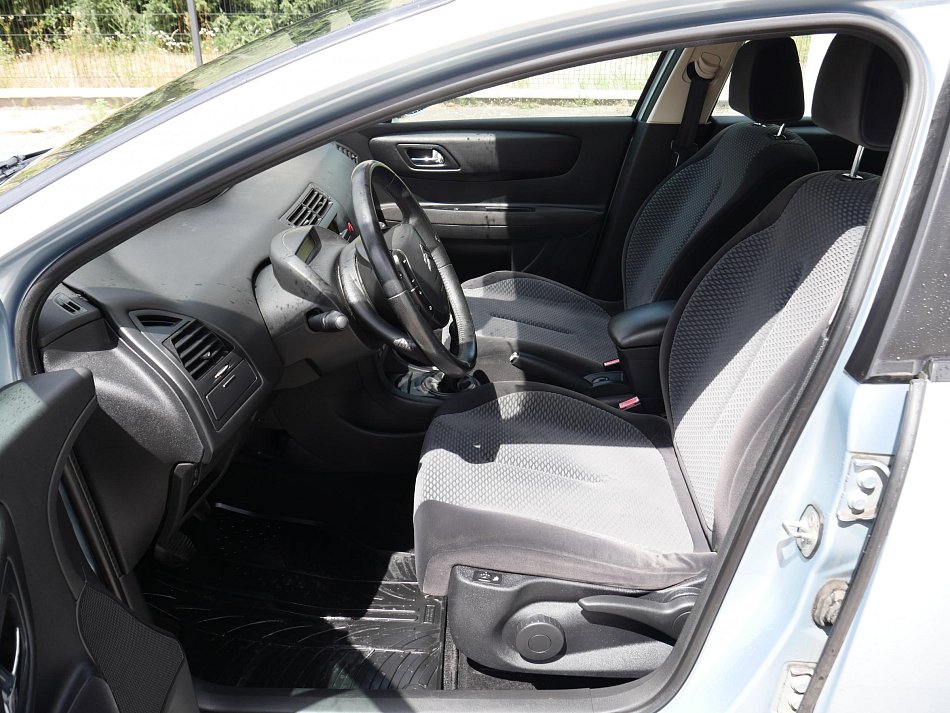 Citroën C4 1.6 i 