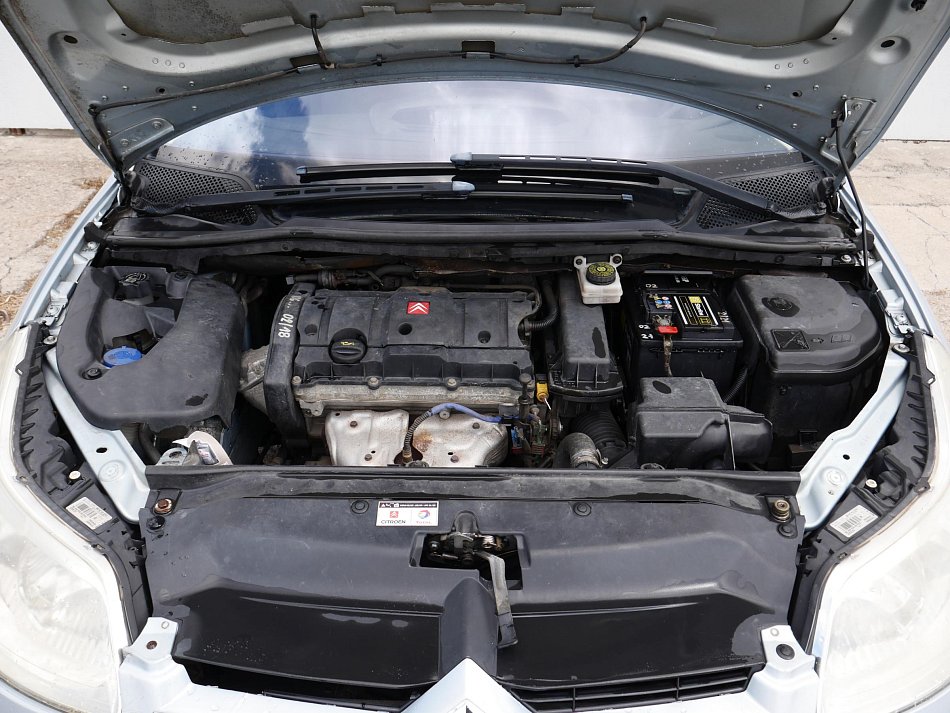 Citroën C4 1.6 i 