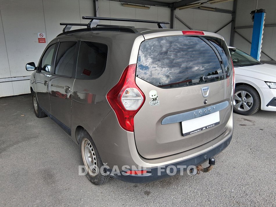 Dacia Lodgy 1.6i 