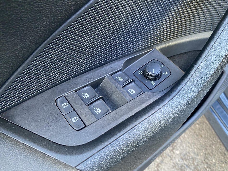 Škoda Octavia IV 1.5 e-TEC Style