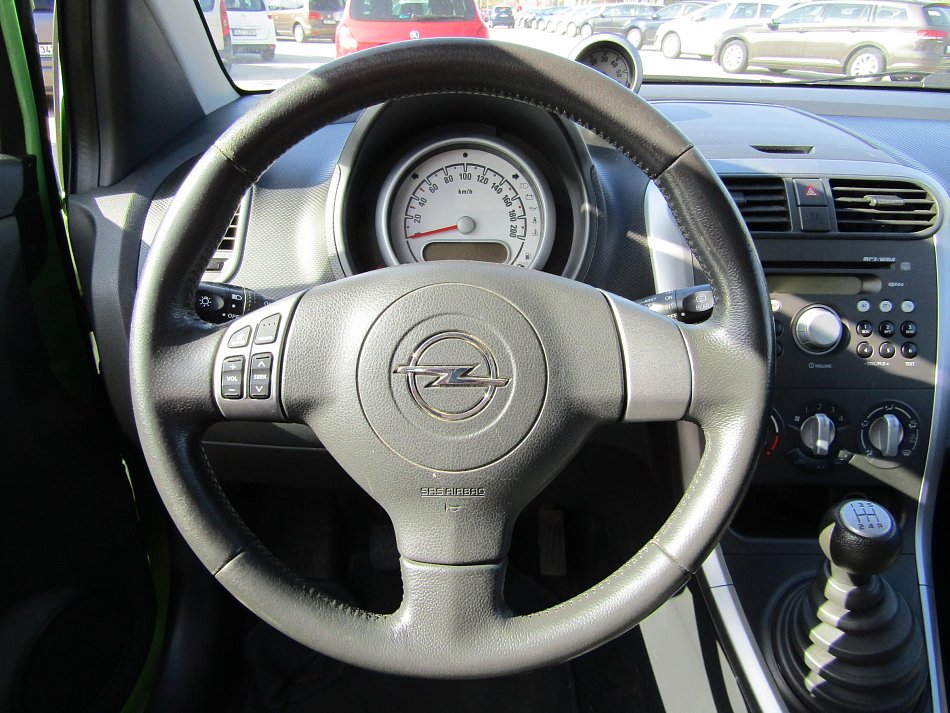 Opel Agila 1.0i 