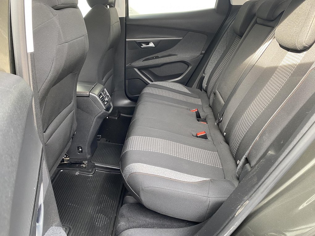 Peugeot 3008 2.0 HDi Active