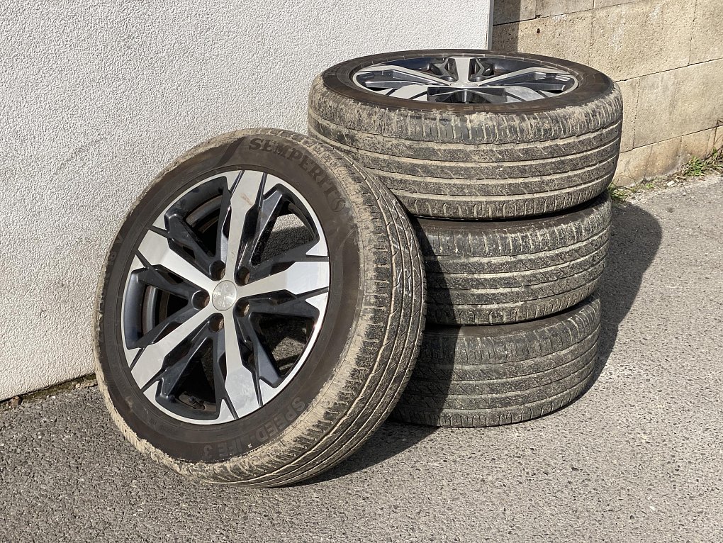 Peugeot 3008 2.0 HDi Active