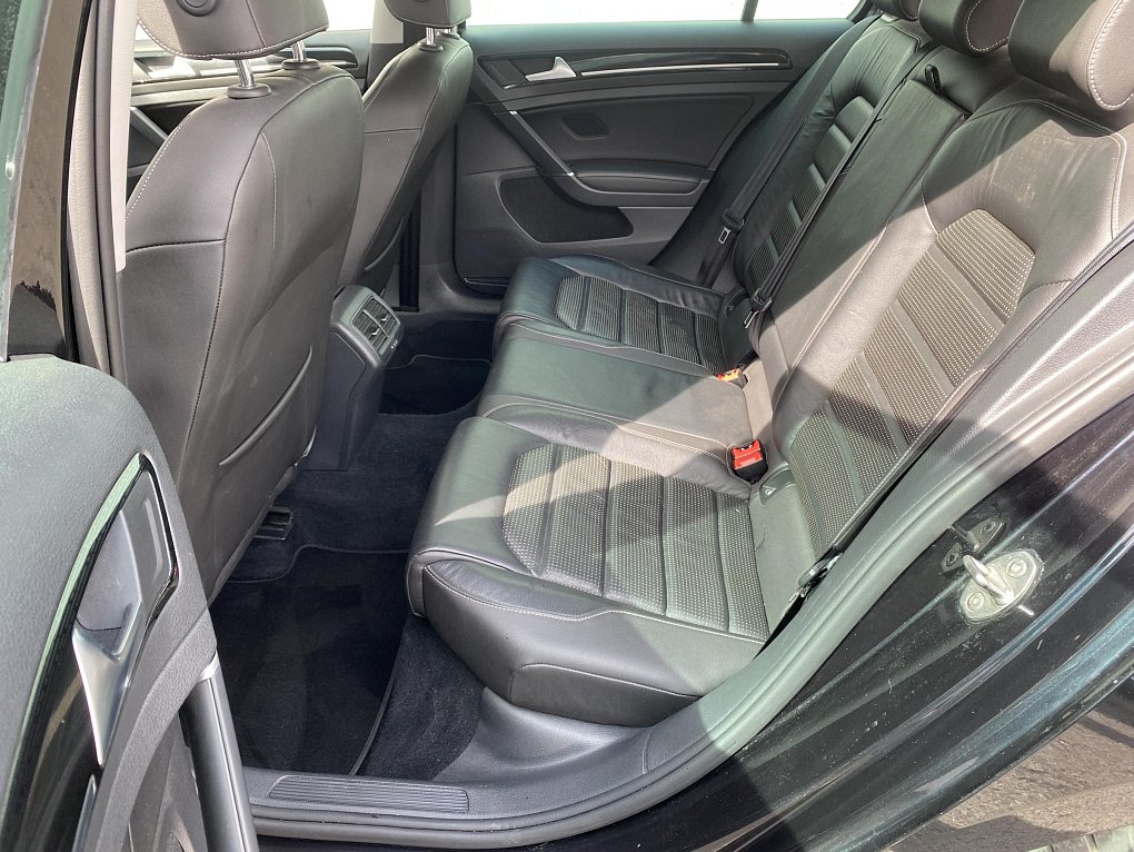 Volkswagen Golf 1.5 TSi 