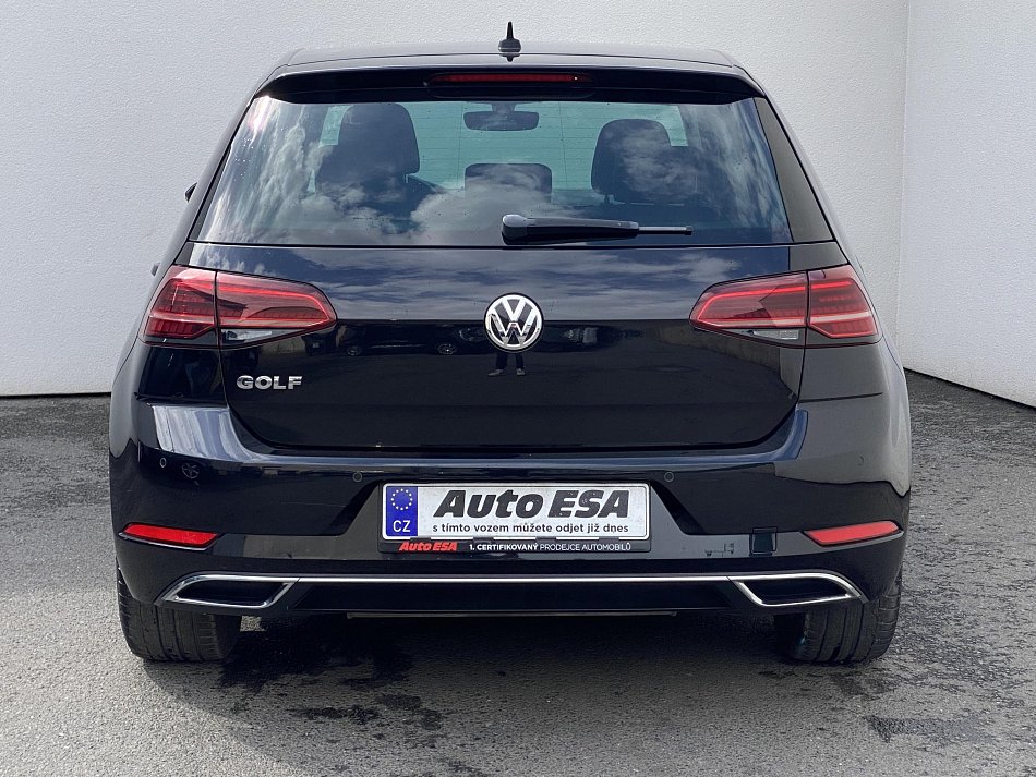 Volkswagen Golf 1.5 TSi 