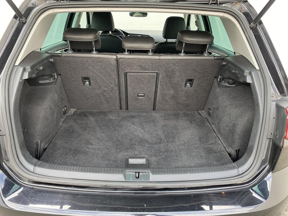 Volkswagen Golf 1.5 TSi 