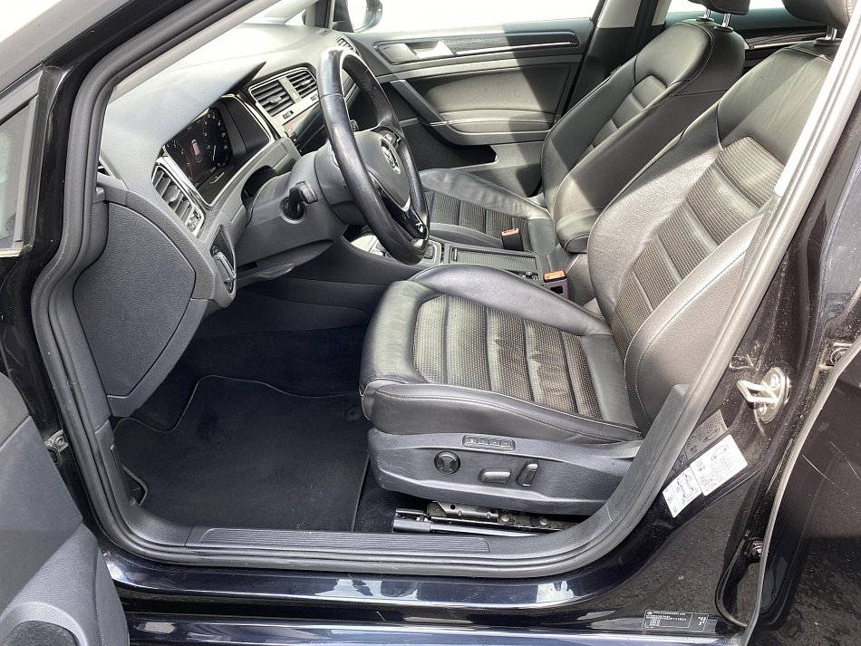 Volkswagen Golf 1.5 TSi 