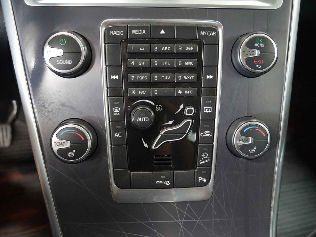 Volvo XC60 2.4 D  4x4