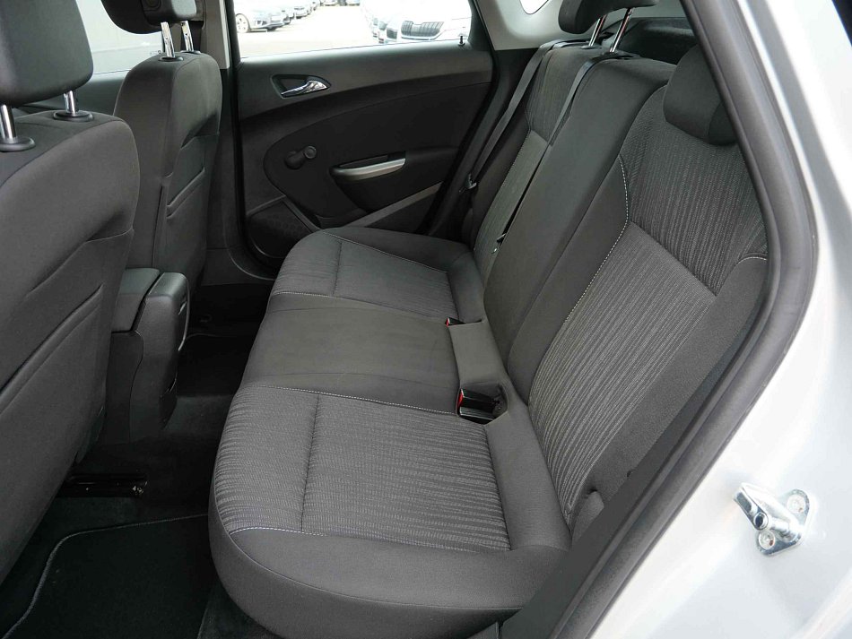 Opel Astra 1.4 i 
