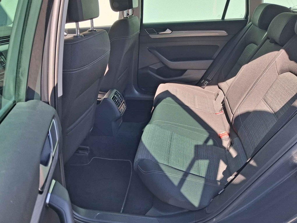 Volkswagen Passat 1.5 TSi Business