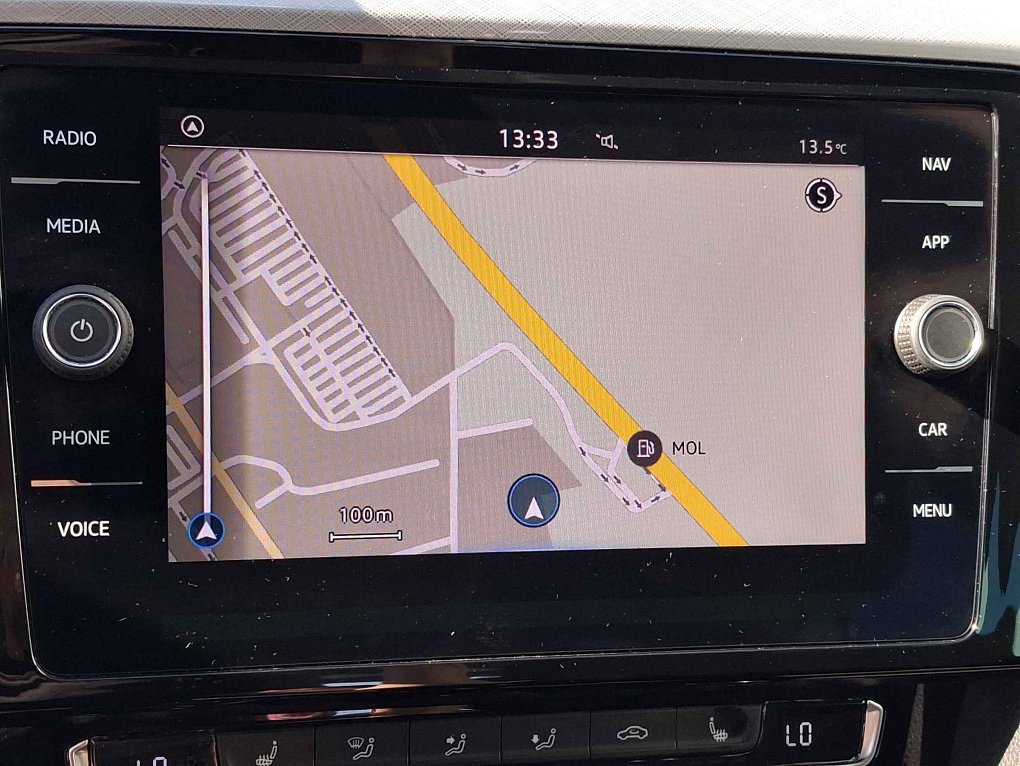 Volkswagen Passat 1.5 TSi Business