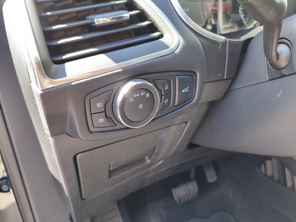 Ford S-MAX 2.0 TDCi Titanium 7míst