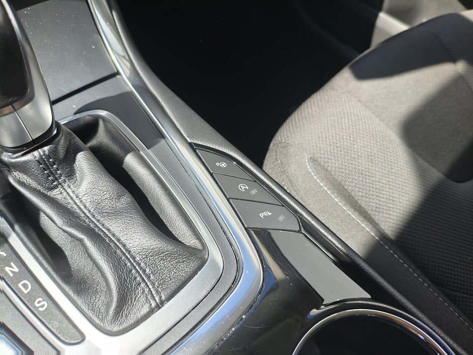 Ford S-MAX 2.0 TDCi Titanium 7míst
