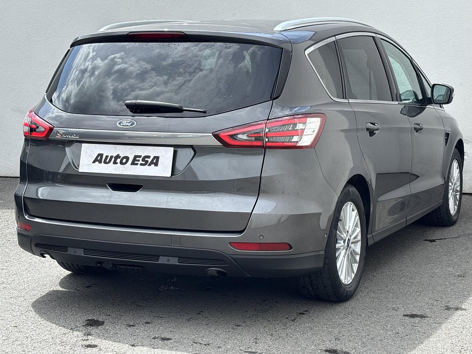Ford S-MAX 2.0 TDCi Titanium 7míst