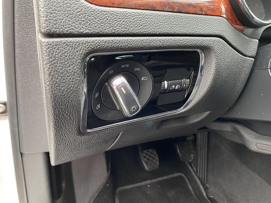 Škoda Superb II 2.0 TDi Comfort