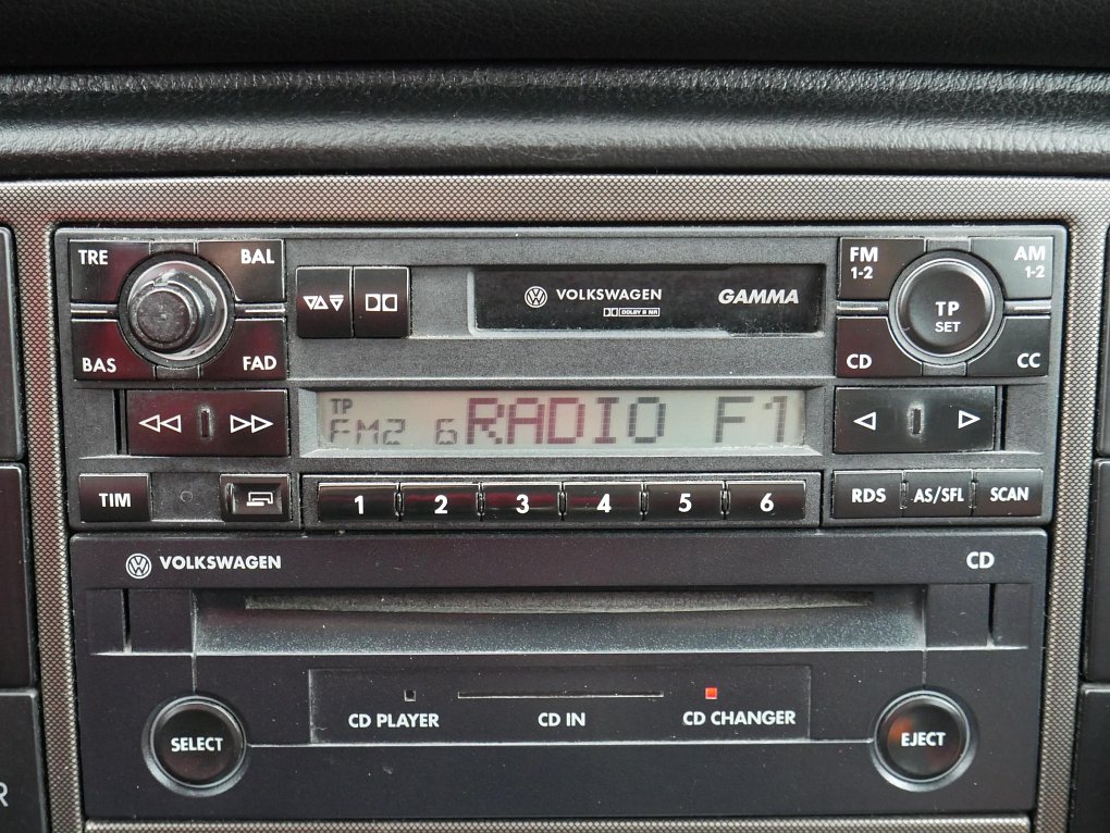 Volkswagen Passat 1.9 TDi 