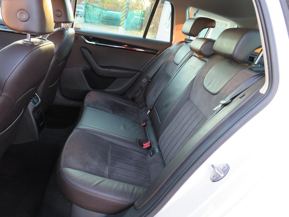 Škoda Octavia III 1.8 TSI L&K