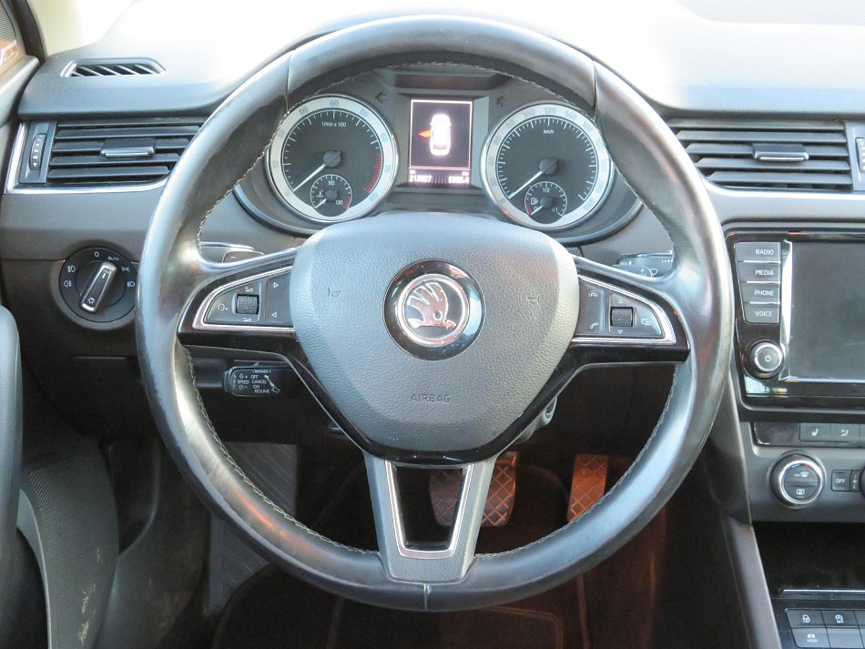 Škoda Octavia III 1.8 TSI L&K