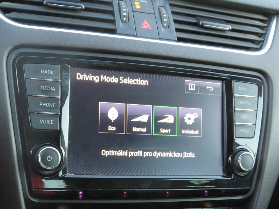 Škoda Octavia III 1.8 TSI L&K