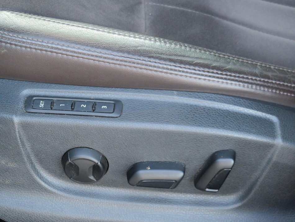 Škoda Octavia III 1.8 TSI L&K