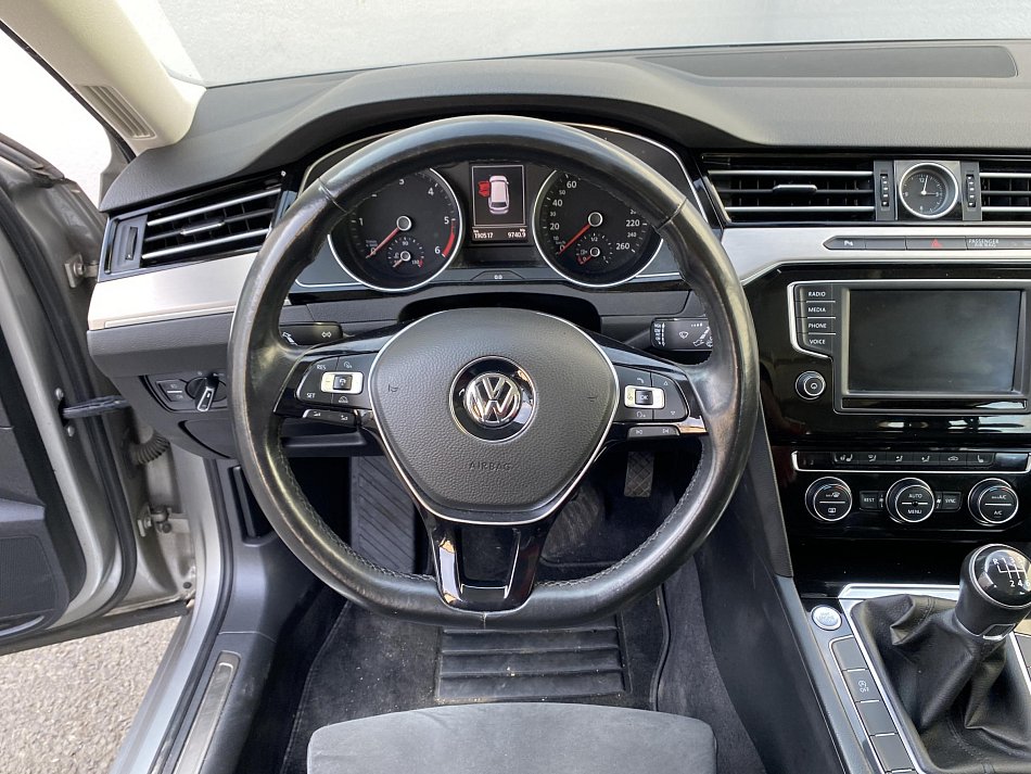 Volkswagen Passat 2.0 TDi Highline