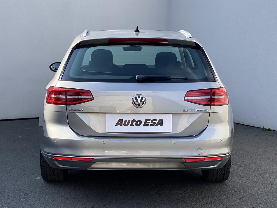 Volkswagen Passat 2.0 TDi Highline