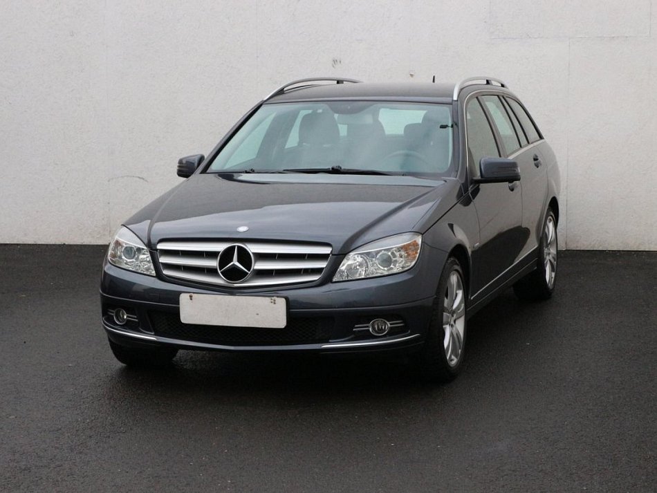 Mercedes-Benz Třída C 2.2 CDi Avantgarde C220