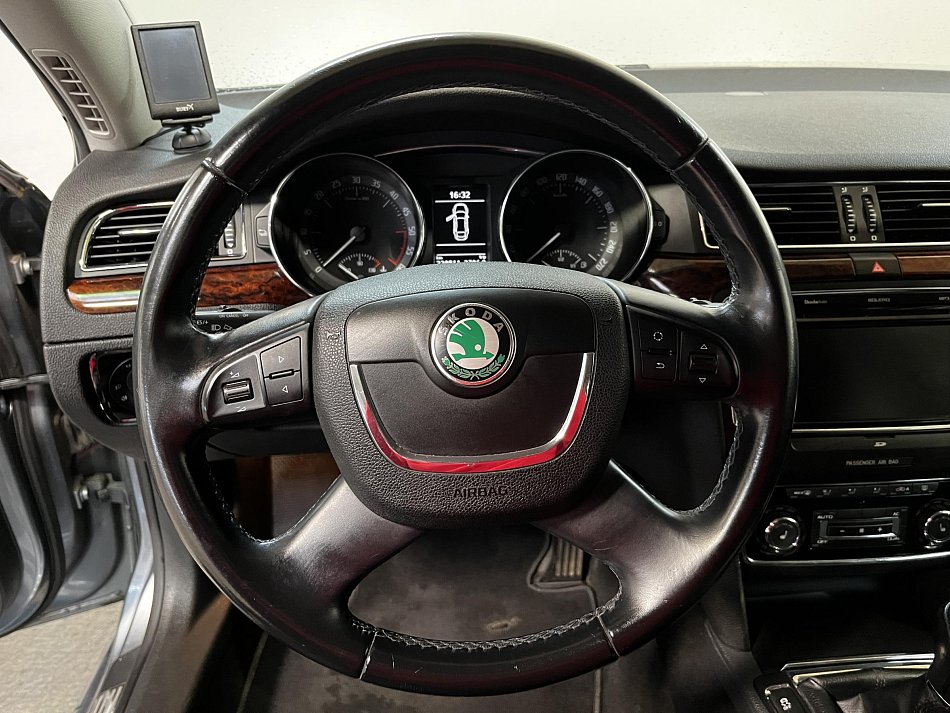 Škoda Superb II 2.0 TDi 