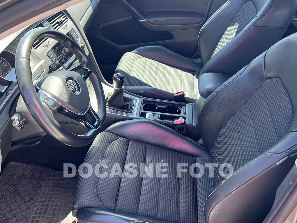 Volkswagen Golf 2.0 TDi 