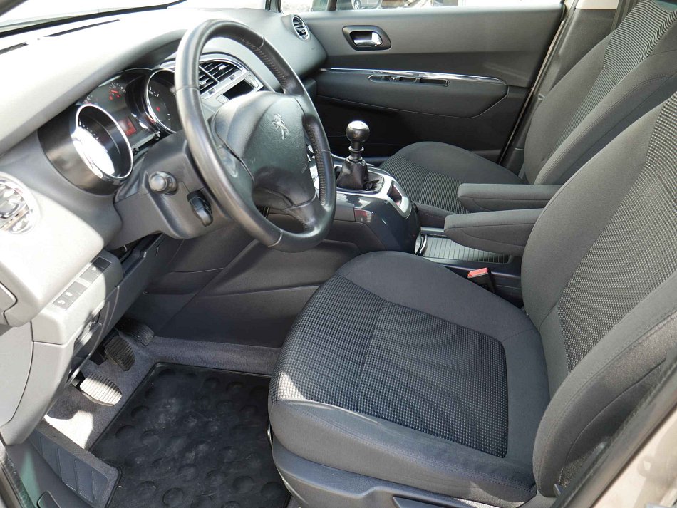 Peugeot 5008 1.6HDi Allure