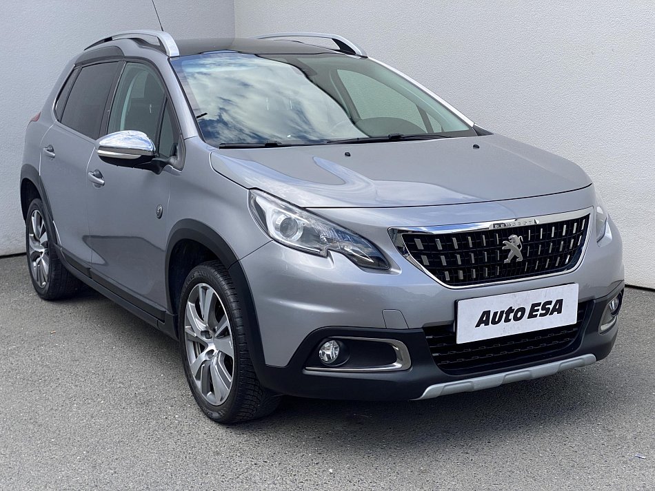 Peugeot 2008 1.2PT Crossway