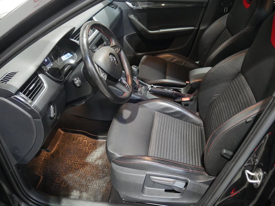 Škoda Octavia III 2.0 TDi RS